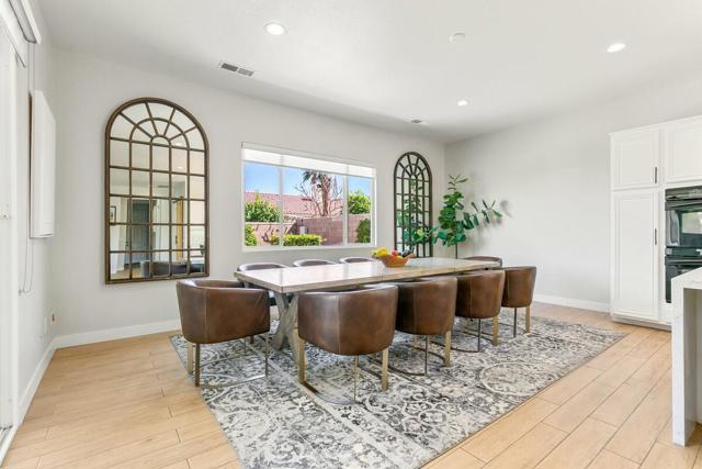 44830 Via Mirabel, La Quinta CA: https://media.crmls.org/mediaz/b4af124d-203a-4a9a-a41b-1d00b5524b75.jpg