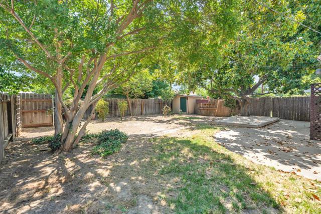 801 Douglas Street, West Sacramento CA: https://media.crmls.org/mediaz/b4b000fe-72de-4024-9aec-456a7e3e0ea8.jpg