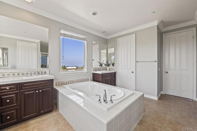 Detail Gallery Image 42 of 75 For 1717 Playa Vista, San Marcos,  CA 92078 - 4 Beds | 4 Baths