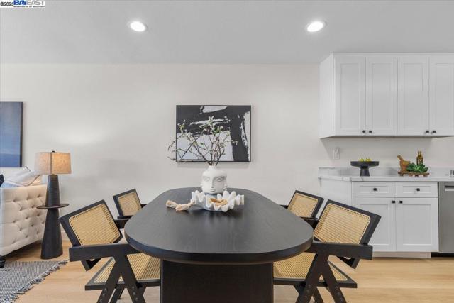 8351 Mulberry Pl, Dublin CA: https://media.crmls.org/mediaz/b4b37539-a769-4fba-adc8-47537b8cd9b8.jpg
