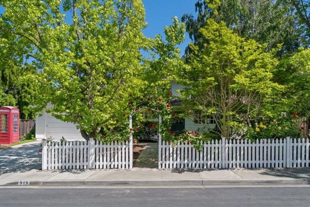949 Wing Place, Stanford CA: https://media.crmls.org/mediaz/b4b385c3-1da7-4ba3-bb6f-50659eea8903.jpg