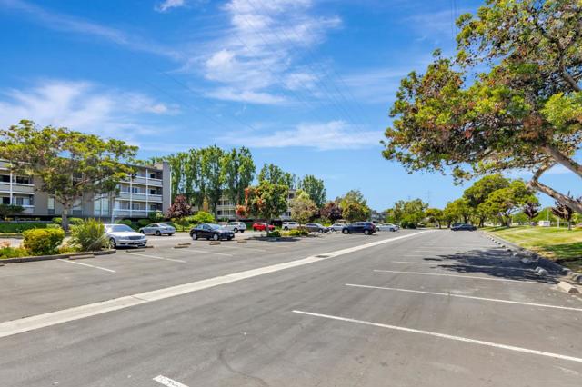 1111 Compass Lane, Foster City CA: https://media.crmls.org/mediaz/b4b4aca2-40af-4d97-bfa1-e00e55444e1f.jpg