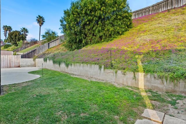 Detail Gallery Image 40 of 46 For 1356 Pleasant Hill St, Escondido,  CA 92026 - 3 Beds | 2 Baths