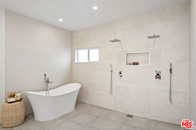 4148 Sunswept Drive, Studio City CA: https://media.crmls.org/mediaz/b4b55aac-a640-44ef-bf70-2f70de891e1d.jpg