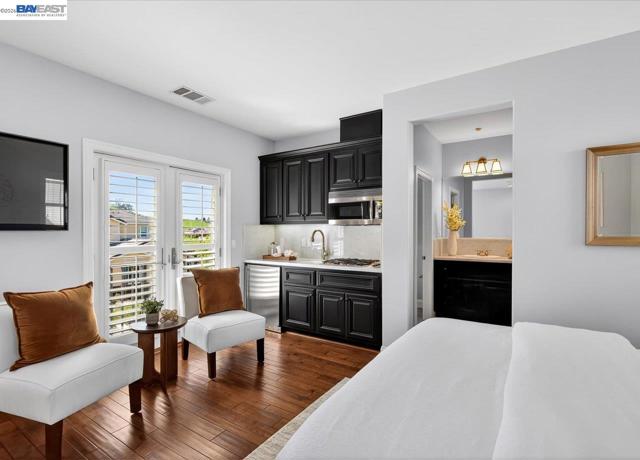 Image 46 of 60 For 130 Tamarind Ln