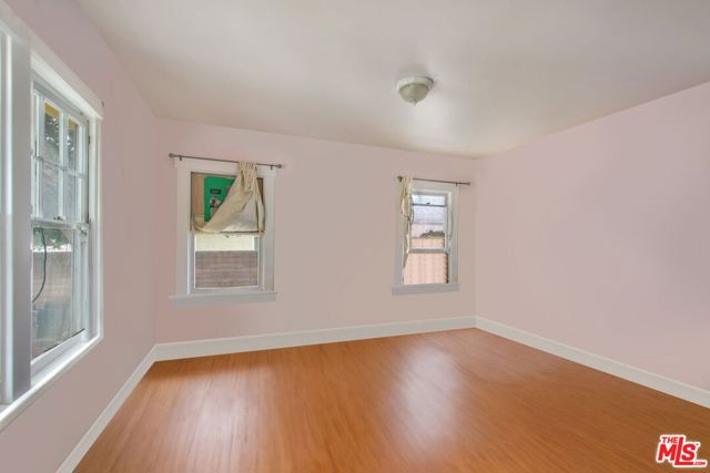 7231 Vanalden Avenue, Reseda CA: https://media.crmls.org/mediaz/b4b6b1d3-7fdb-4792-8df3-6b57f73fa9fc.jpg