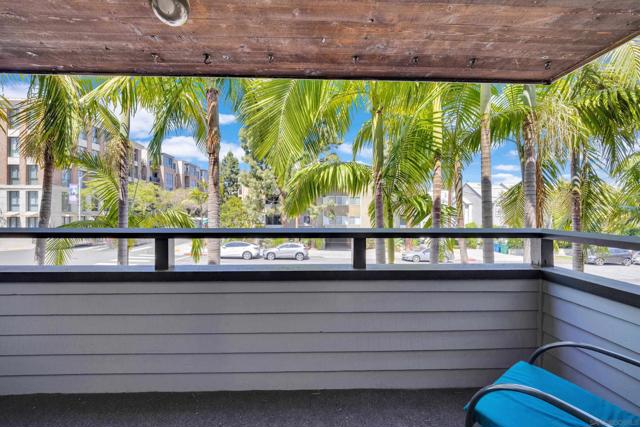 4055 Falcon St, San Diego CA: https://media.crmls.org/mediaz/b4b7b428-c6a1-459e-b1de-b60a8afc9fbc.jpg