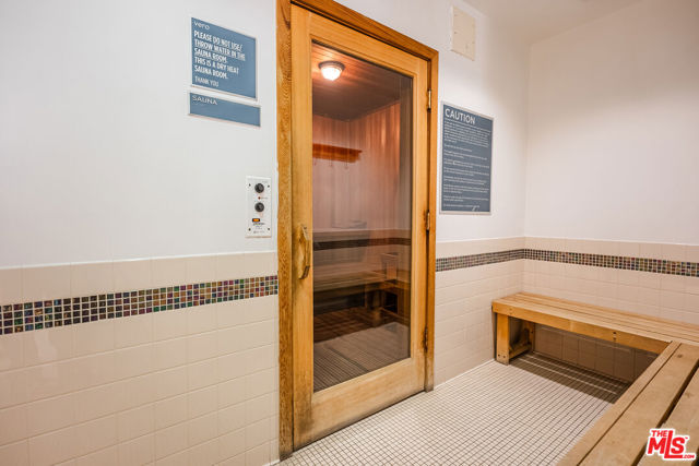 1234 Wilshire Boulevard, Los Angeles CA: https://media.crmls.org/mediaz/b4b7d3da-1676-4a2f-a493-8bf22cc92d88.jpg