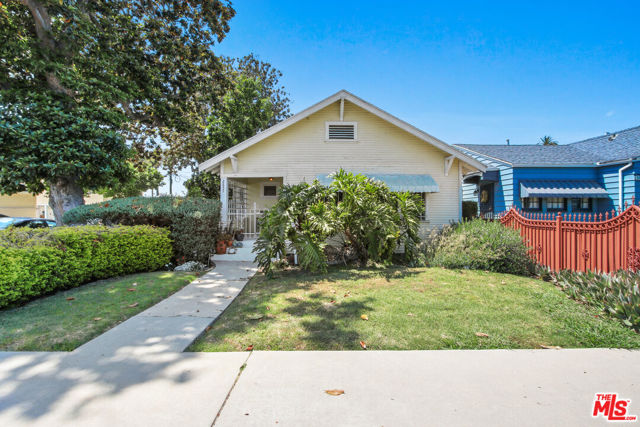 Image 2 for 2857 S Palm Grove Ave, Los Angeles, CA 90016