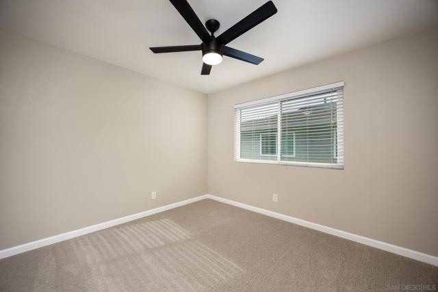 12126 Lemon Crest Dr, Lakeside CA: https://media.crmls.org/mediaz/b4b8e3dd-985d-4e0d-b6e0-092d4ec23f0b.jpg