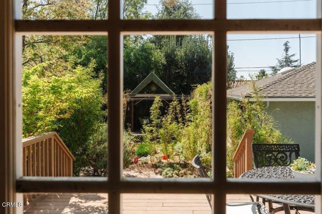 Detail Gallery Image 32 of 45 For 1300 Meadowbrook Rd, Altadena,  CA 91001 - 3 Beds | 2 Baths