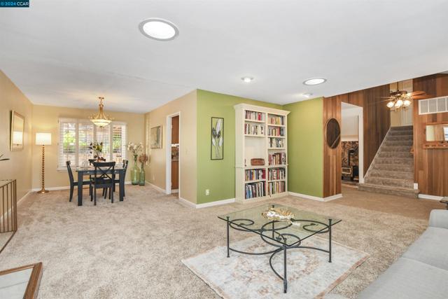 Image 5 of 43 For 4484 Snowberry Ct