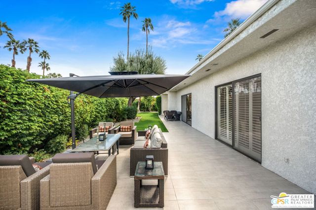 87 Magdalena Drive, Rancho Mirage CA: https://media.crmls.org/mediaz/b4ba6b55-c15f-4f73-b116-2a713f39fc5b.jpg
