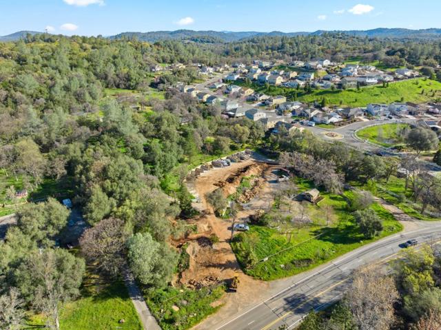 10264 Combie Road,  CA: https://media.crmls.org/mediaz/b4bc1c8f-944b-488c-8309-7d823706e120.jpg