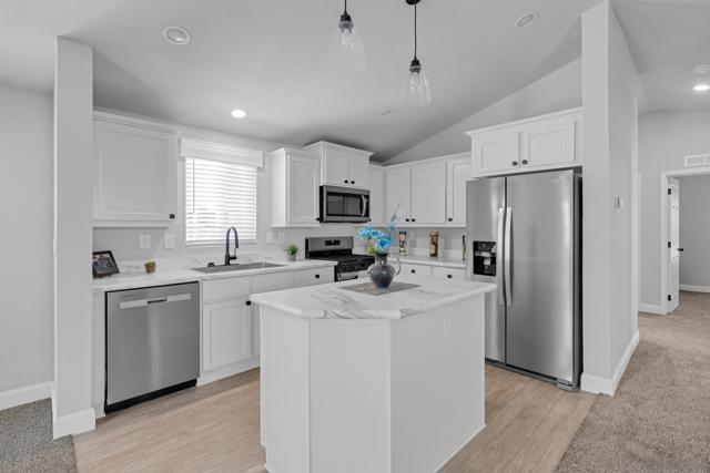 12044 Royal Rd, El Cajon CA: https://media.crmls.org/mediaz/b4bcbb47-8b2f-449c-80bd-53945c7396b8.jpg
