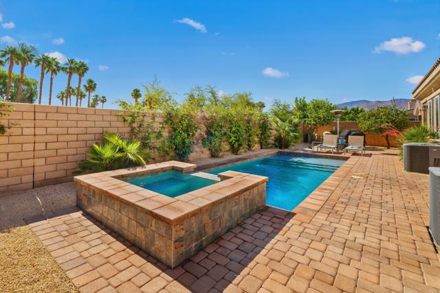 57816 Barristo Circle, La Quinta CA: https://media.crmls.org/mediaz/b4bd1790-81ef-4d9b-8f5e-85c715b52c9a.jpg