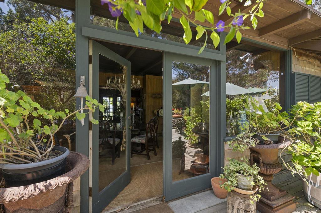 1570 Virginia Way - photo 9