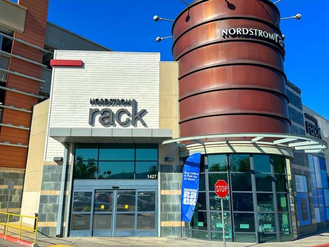 4586 Cimarron River Court, San Jose CA: https://media.crmls.org/mediaz/b4be546f-01cc-4ee8-bbca-84fd94556718.jpg