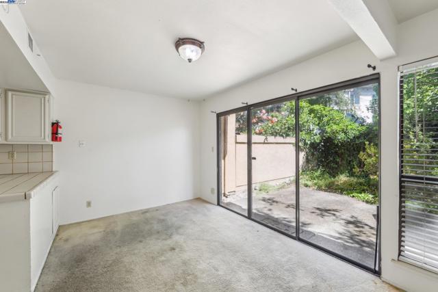 Image 4 of 24 For 34242 Arizona St  18