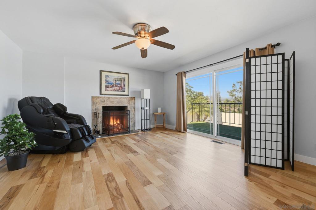 654 Schafer Place - photo 4