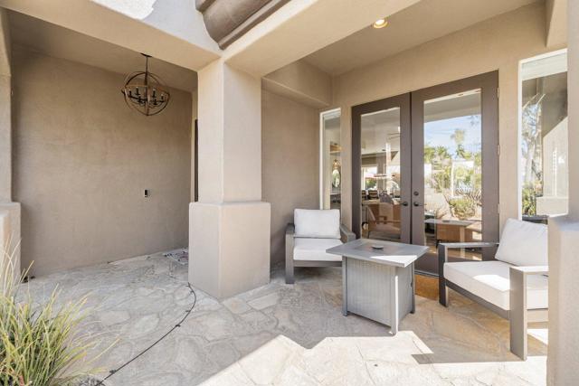 47410 Via Florence, La Quinta CA: https://media.crmls.org/mediaz/b4be7413-8ea5-4736-b38d-4cce0f4d4b79.jpg