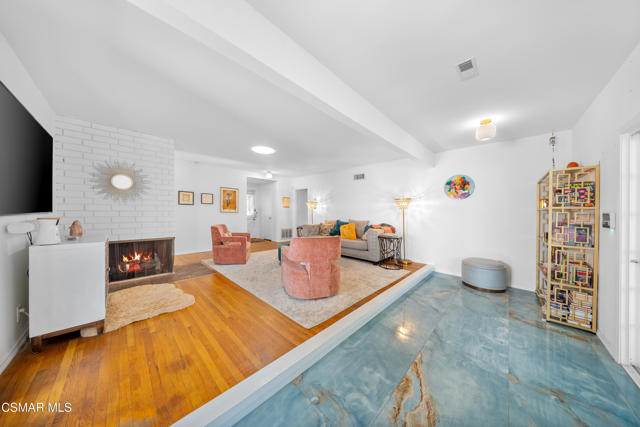 20428 Roscoe Blvd MLS-9