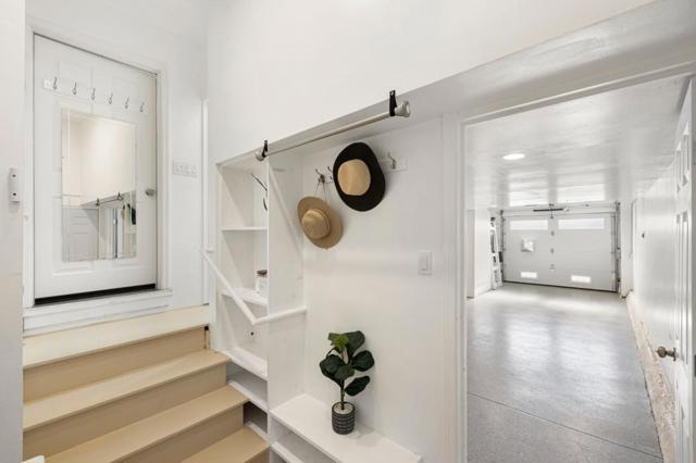 751 Skyline Drive, Daly City CA: https://media.crmls.org/mediaz/b4bf1419-cfde-4dfd-be53-3bee87c58839.jpg