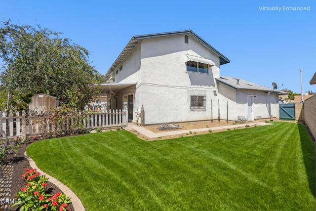 2575 Gayle Place, Simi Valley CA: https://media.crmls.org/mediaz/b4bf6ac9-97bb-4430-9332-2f66d61ff0c6.jpg