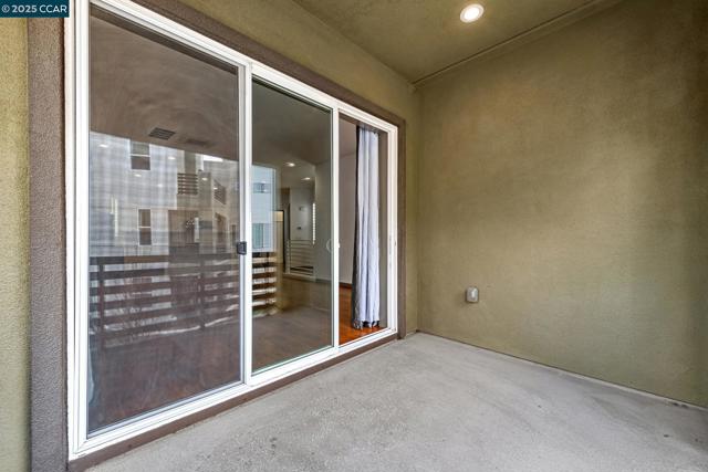 5826 Noba Rd, Dublin CA: https://media.crmls.org/mediaz/b4bf79e8-246d-43aa-83e1-bc781f6aa939.jpg
