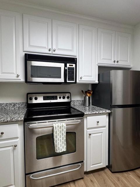 1730 Halford Avenue, Santa Clara CA: https://media.crmls.org/mediaz/b4bf8013-1581-44e1-b464-eaa4954d0982.jpg