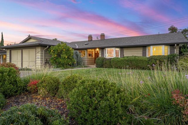 1446 La Crosse Drive, Sunnyvale CA: https://media.crmls.org/mediaz/b4bff602-cf57-482c-9b31-04607888fe11.jpg