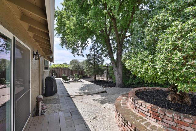 2017 Gypsy Avenue, San Martin CA: https://media.crmls.org/mediaz/b4c1a474-c4b6-4b85-b720-cea907722205.jpg