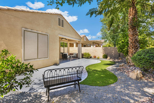 41412 Calle Pampas, Indio CA: https://media.crmls.org/mediaz/b4c2ac4d-83fb-42b4-9ca8-3ccff79ce053.jpg