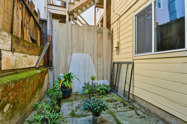 21182122 Mason Street, San Francisco CA: https://media.crmls.org/mediaz/b4c40f2f-5999-4372-941c-e40307c25c9f.jpg