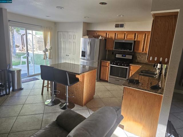 Image 5 of 37 For 4008 Galenez Way