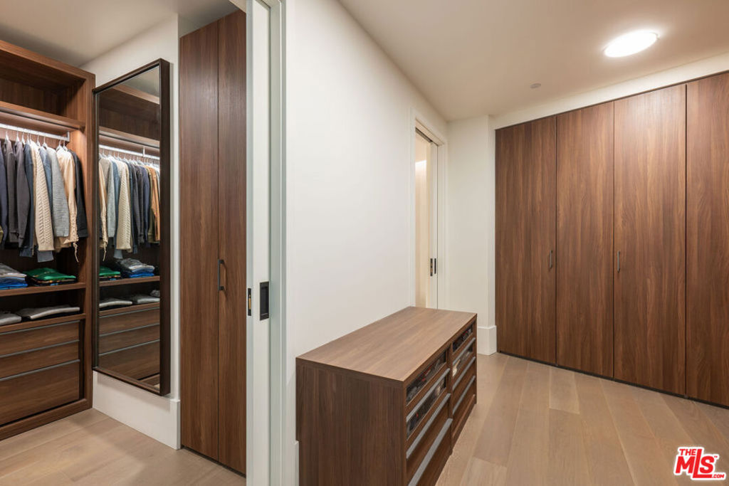 MLS #26857917 image #13
