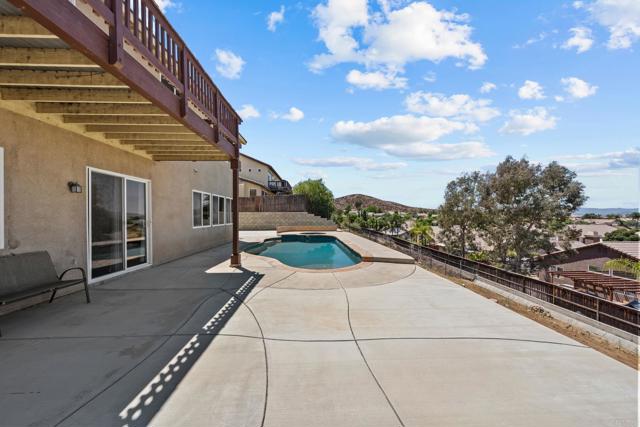 28303 Pinyon Pine Court, Menifee CA: https://media.crmls.org/mediaz/b4c623a6-c67d-4ee4-afb1-88a90ec2974c.jpg