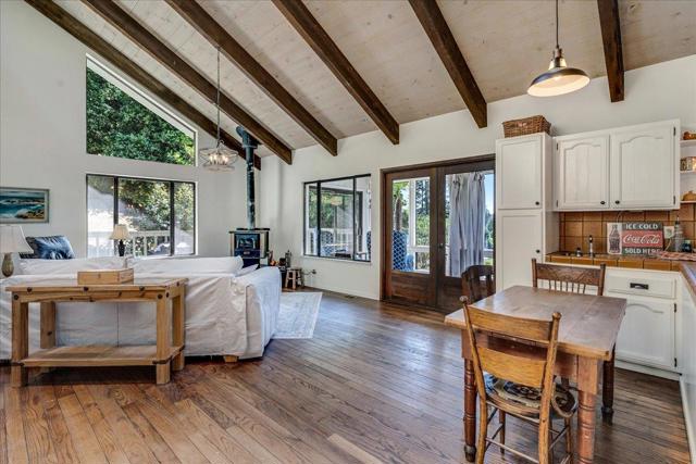 284 Brooktree Ranch Road, Aptos CA: https://media.crmls.org/mediaz/b4c66674-a8e5-472e-833e-7dd1f8e92cc8.jpg