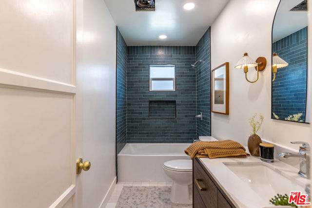 504 N Campbell Avenue, Alhambra CA: https://media.crmls.org/mediaz/b4c835ef-9deb-4701-bd52-60ea6f953f34.jpg