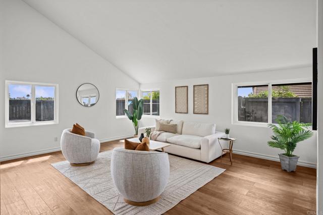 1033 Via Mil Cumbres, Solana Beach CA: https://media.crmls.org/mediaz/b4c98310-f9e5-41ce-83f6-4ed65aac7f36.jpg