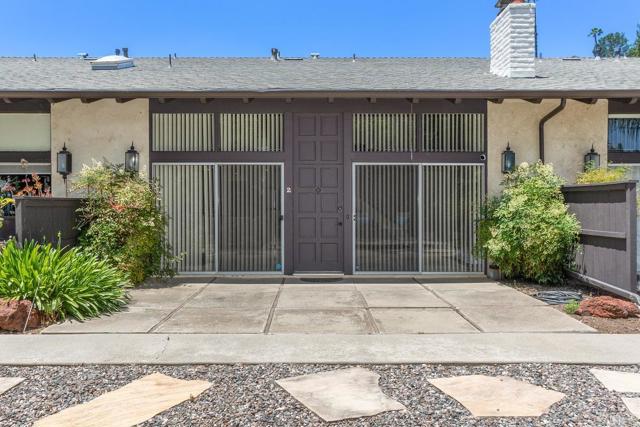 3404 Oak Cliff Dr, Fallbrook CA: https://media.crmls.org/mediaz/b4ca3aff-c338-44c1-b344-5c03270bd2d2.jpg