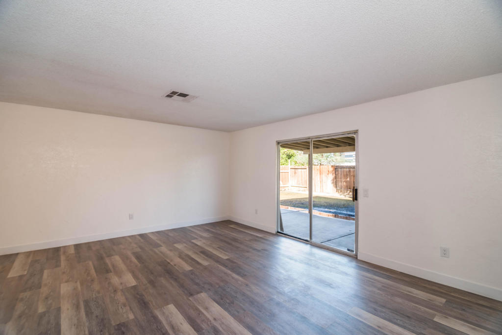 MLS #219138990DA image #10