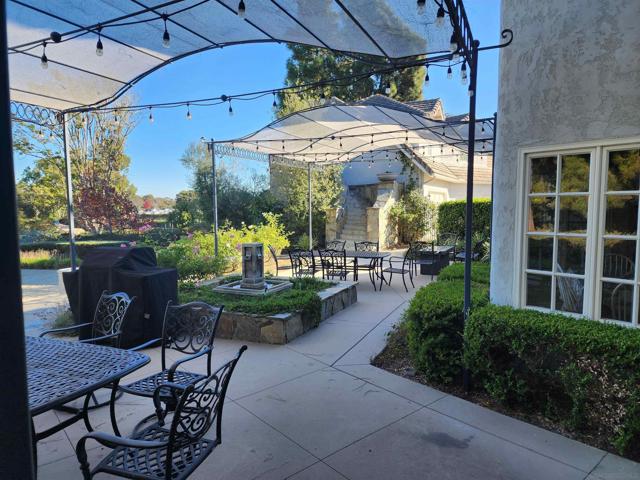 1402 Via Mil Cumbres, Solana Beach CA: https://media.crmls.org/mediaz/b4cb7243-2775-435f-a83e-074eeabbc2c8.jpg