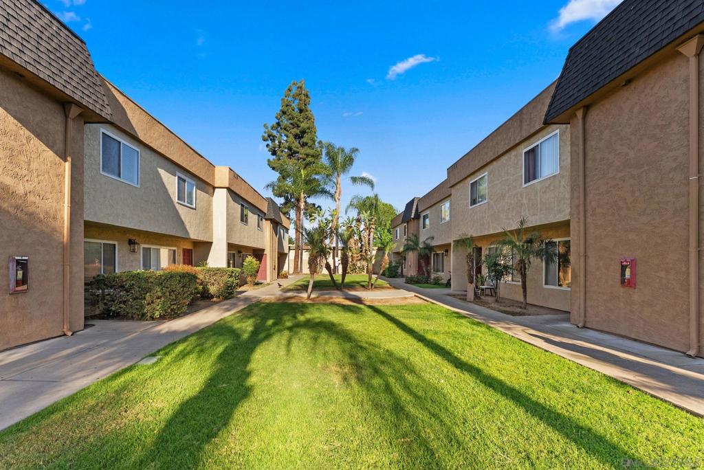 317 S Mollison Ave #3