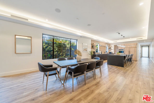 1903 S Bedford Street, Los Angeles CA: https://media.crmls.org/mediaz/b4ccab3f-e2ff-4571-842f-31f3708b4b5f.jpg