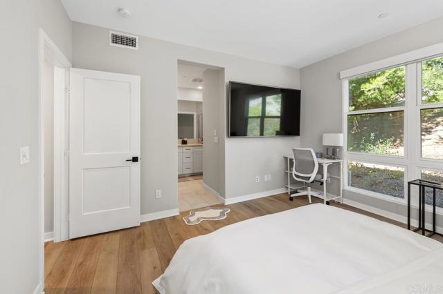 Image 23 of 33 For 2706 Via Alta Place