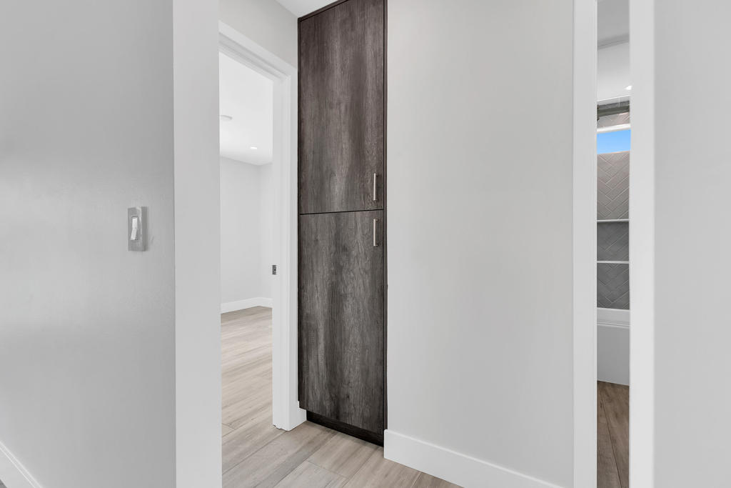 MLS #219131300DA image #32