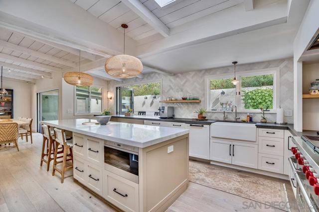 15035 El Camino Real, Del Mar CA: https://media.crmls.org/mediaz/b4cfb6da-06ed-4971-b09c-d7f199ff6388.jpg