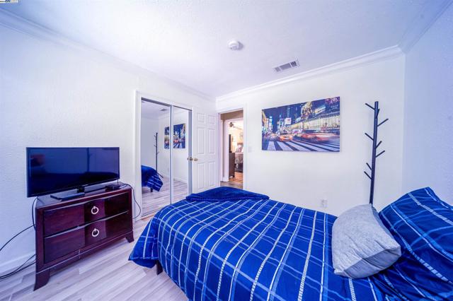 34505 Salinas Pl, Fremont CA: https://media.crmls.org/mediaz/b4cfc833-d886-4022-8e2f-1a9d7cd96706.jpg