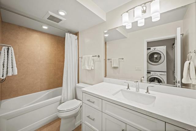 Detail Gallery Image 25 of 52 For 1552 Camino Del Mar #401,  Del Mar,  CA 92014 - 1 Beds | 2 Baths